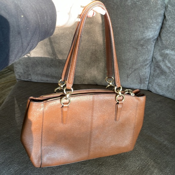 COACH EUC shoulder bag w/3 compartments & D-rings to add a crossbody strap! - Picture 3 of 12